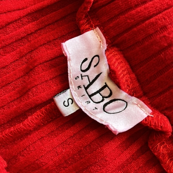 Sabo Skirt Scarlet Ribbed Lounge Set - Picture 12 of 16